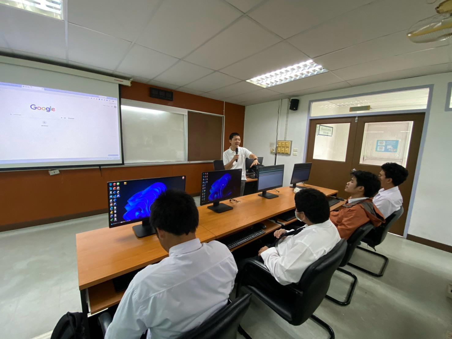 24. คณะเทคโนโลยีอุตสาหกรรม มหาวิทยาลัยราชภัฏกำแพงเพชร จัดโครงการอบรมและพัฒนาทักษะภาษาอังกฤษและมาตรฐานคอมพิวเตอร์ สำหรับนักศึกษาชั้นปีที่ 1